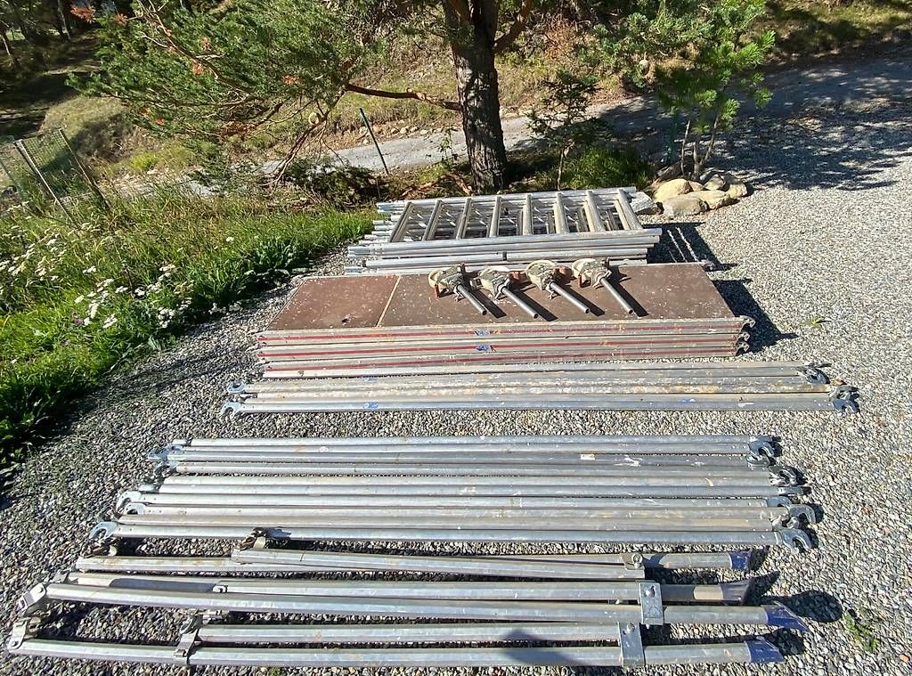 Gerüste: Rollgerüst aus privater Hand – Gebraucht aus Zeneggen von sula007