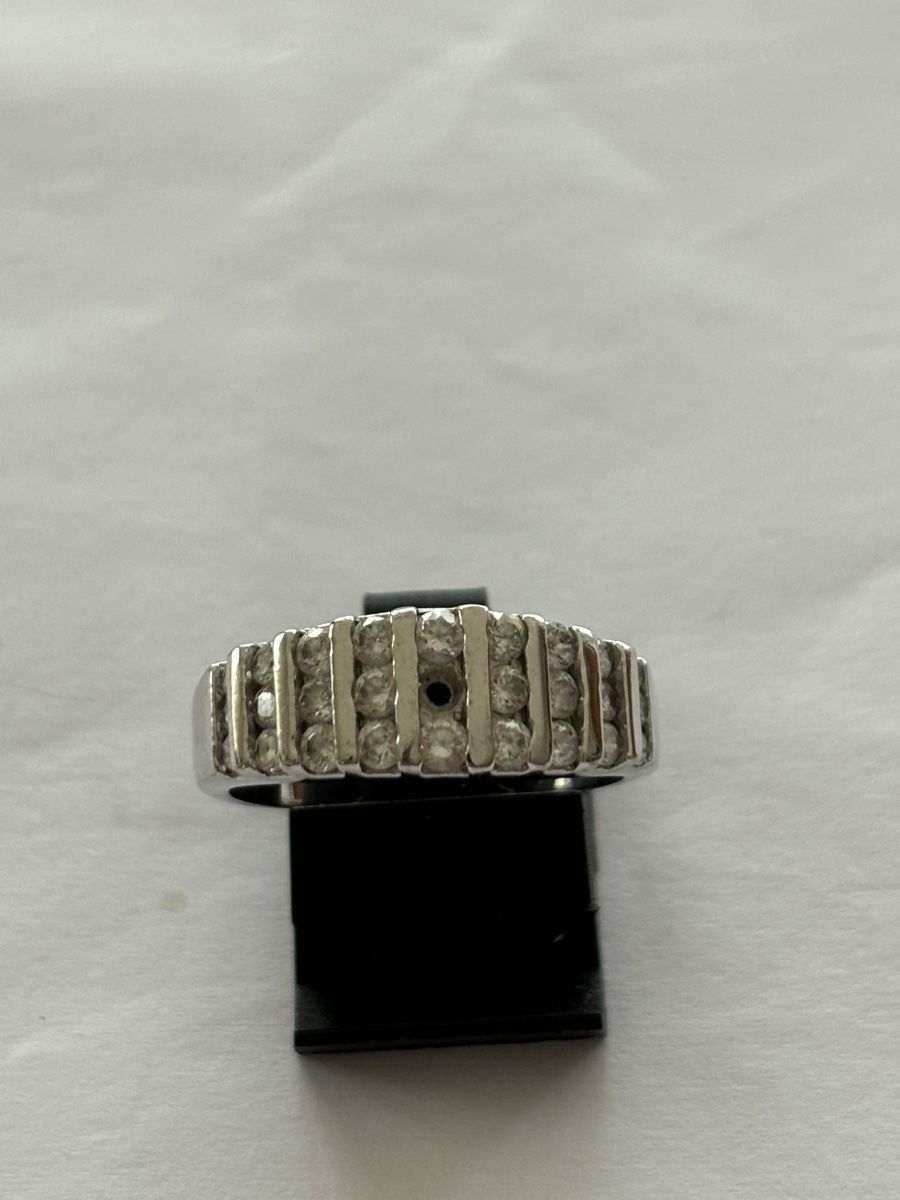 Ringe: Eleganter Silberring 925 mit Zirkonia – Gebraucht aus Langnau am Albis von flusspflege