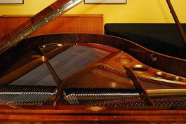 Piano à queue Weinbach 160 cm.