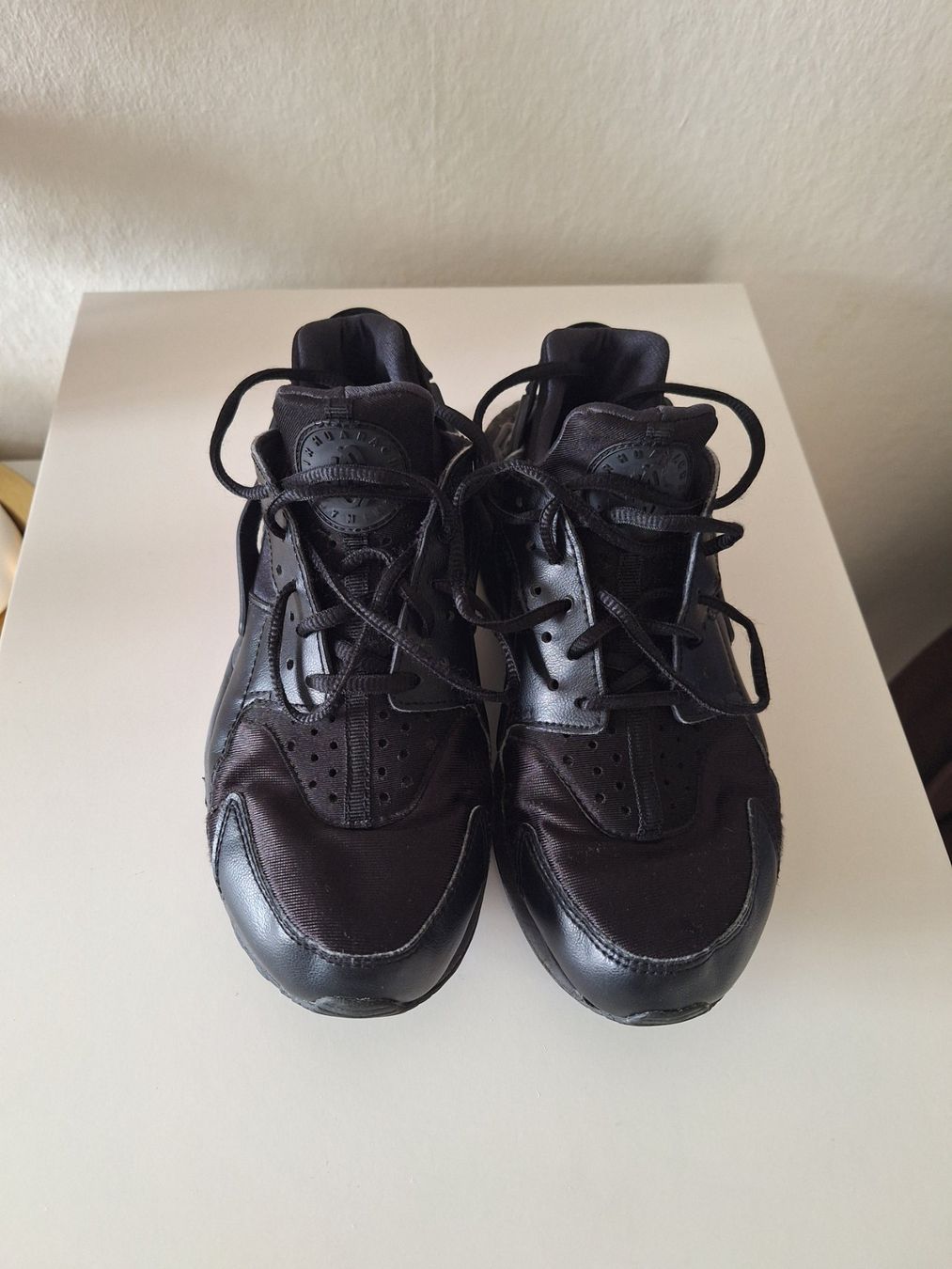 Nike Scarpe da uomo: Nike Huarache All Black – Usato da Worb venduto da nfsolutions 1