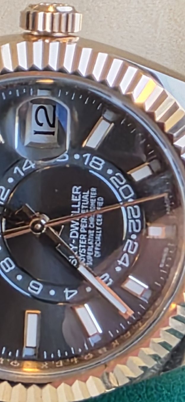 Rolex Orologi: Rolex Sky Dweller or rose 2019 – Nuovo e nell'imballaggio originale da Clarens venduto da jea_9z7g 7