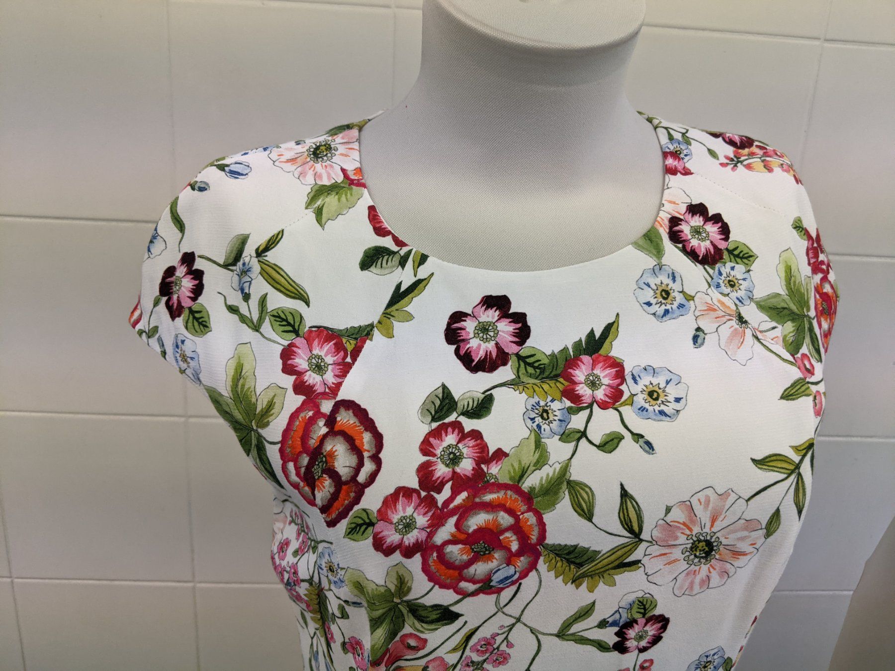 Madeleine Vestiti: Madeleine Sommerkleid GR 36 – Nuovo (secondo la descrizione) da Langnau am Albis venduto da Judithsebi 1
