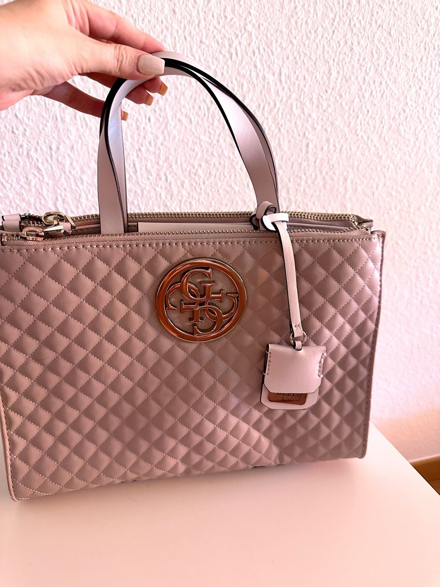 Guess Sacs femmes: Guess Handtasche NEU – Neuf (Voir description) à Zürich par bonitasprings_91