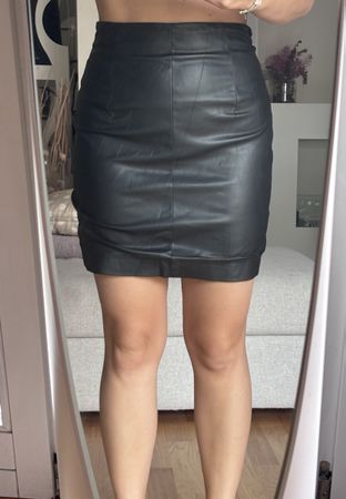 Black leather skirt elegant 