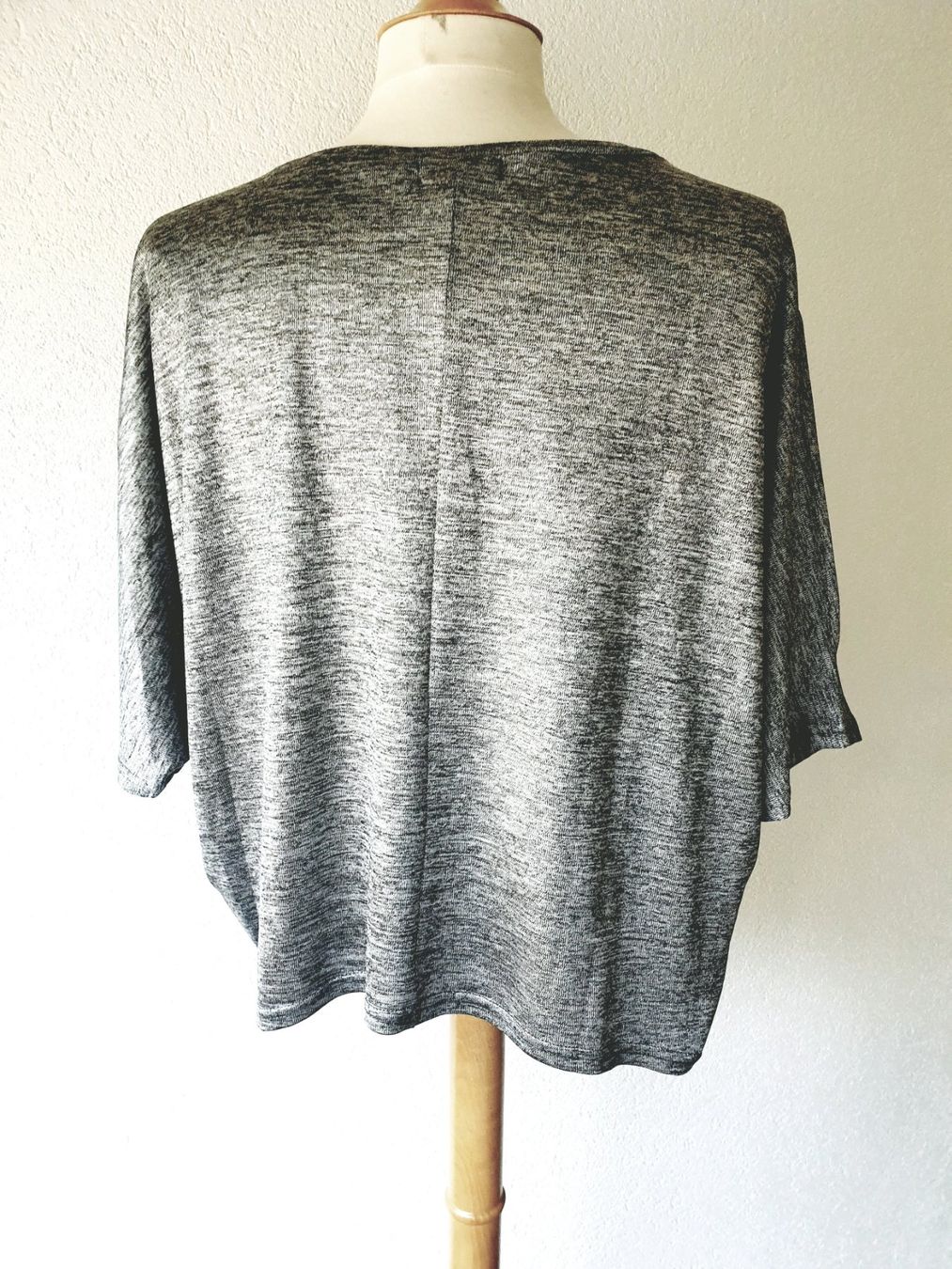 T-Shirts: SHIRT VON SOPHYLINE S ODER AUCH M ANTHRAZIT/ FIX MIT KETTE – Neu (gemäss Beschreibung) aus Elsau von the-colorful-side 9