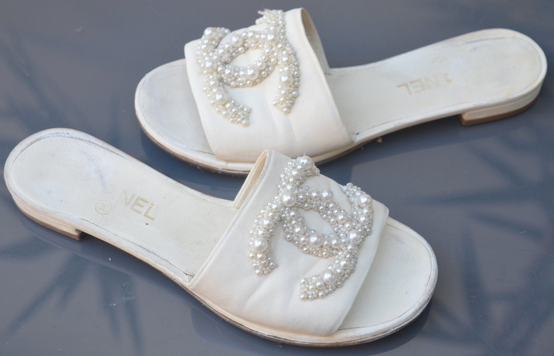 Chanel Scarpe da donna: Mules Chanel Sandalen / sandales .38,5 – Usato da Collonges venduto da Auganien 3