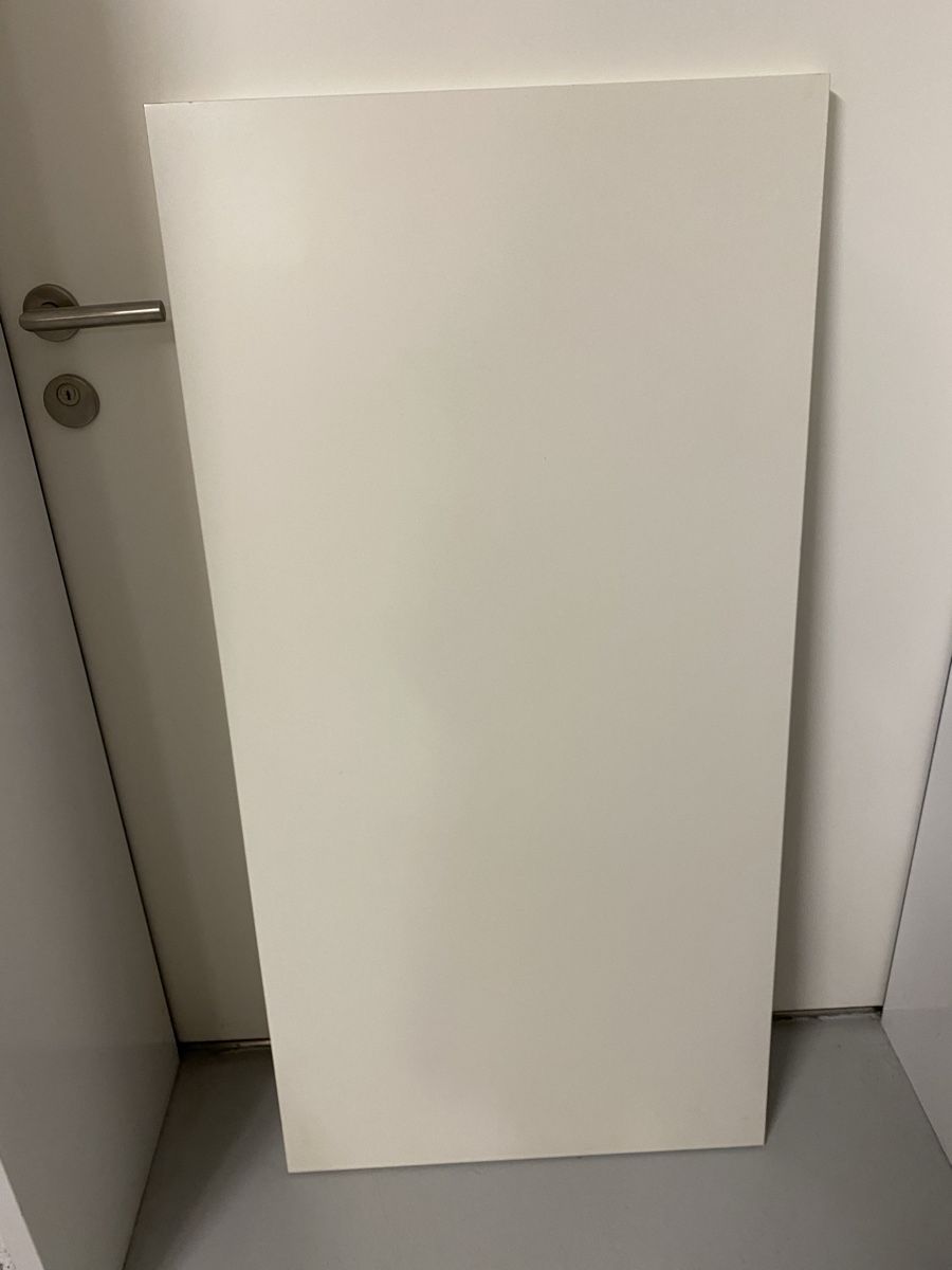 Ikea Tavoli: Bürotisch – Usato da Schneisingen venduto da bea_9lqd