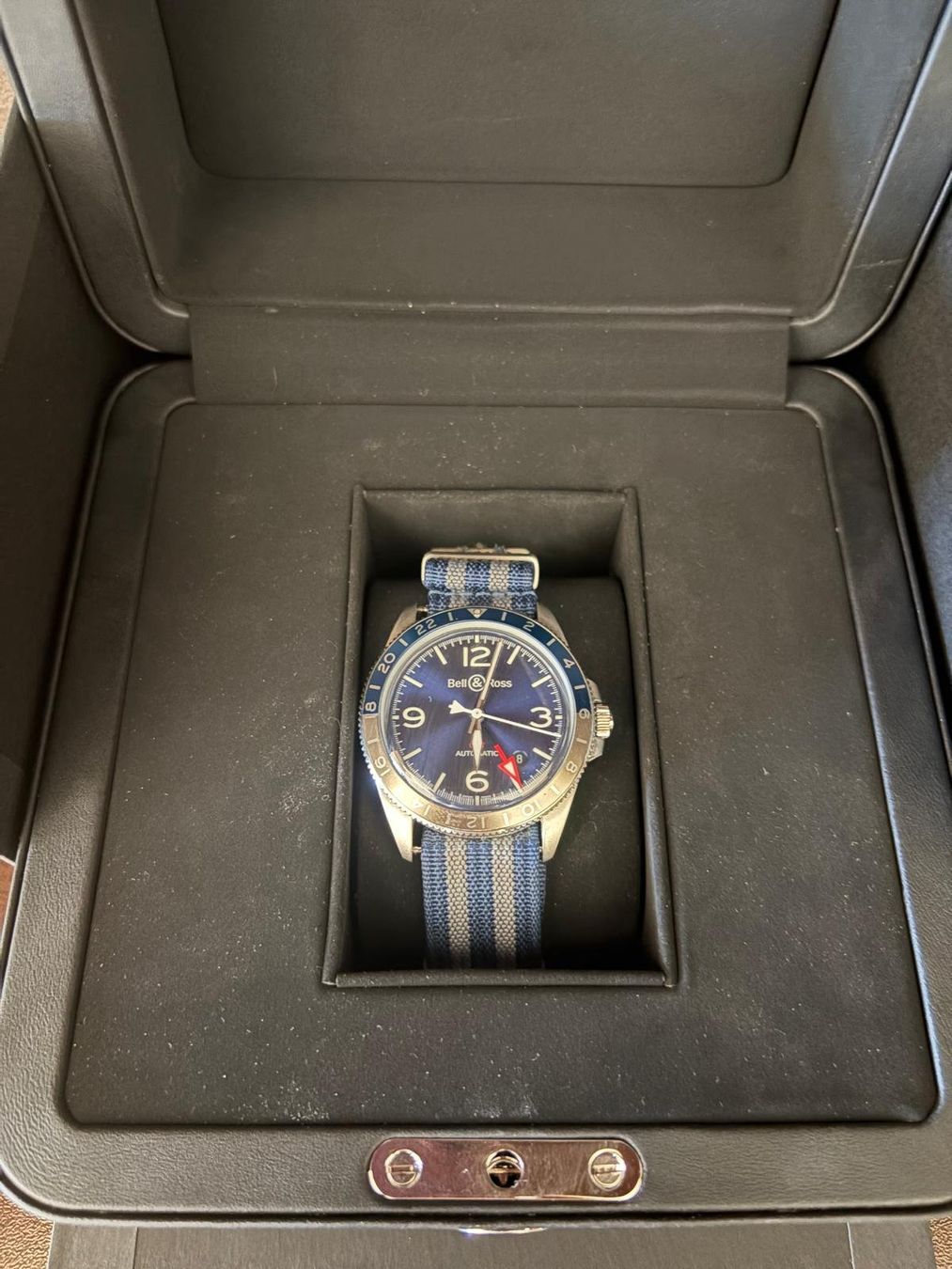 Bell & Ross Uhren: Montre BELL&ROSS "BR V2-93 GMT Blue" – Gebraucht aus Etoy von lucasinlive