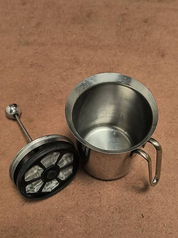 Appareils de cuisine: Milchschäumer aus Edelstahl – D'occasion à Basel par big_2cvp