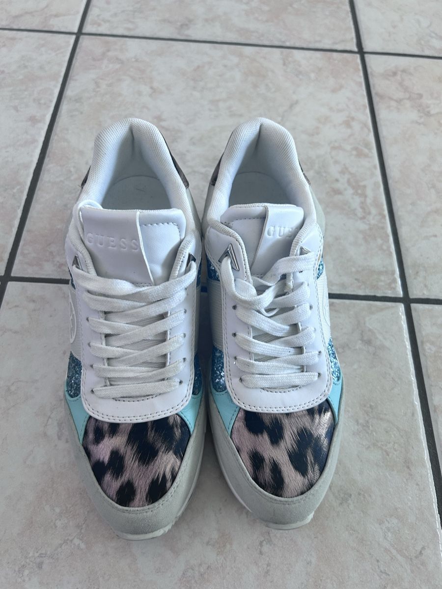 Guess Damenschuhe: Scarpe Guess gr38 – Gebraucht aus Cugnasco von sd1520