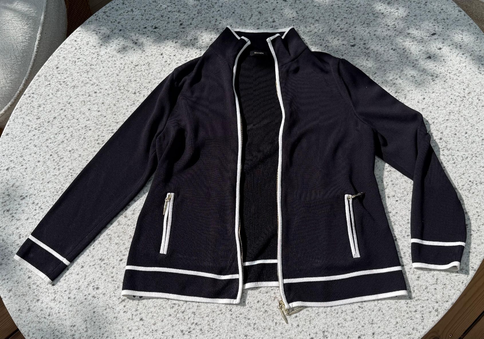 Escada Giacche: ESCADA Strickjacke, Bluse Gr. M-38 (IT-42) – Usato da Winterthur venduto da tim_cl8x 4