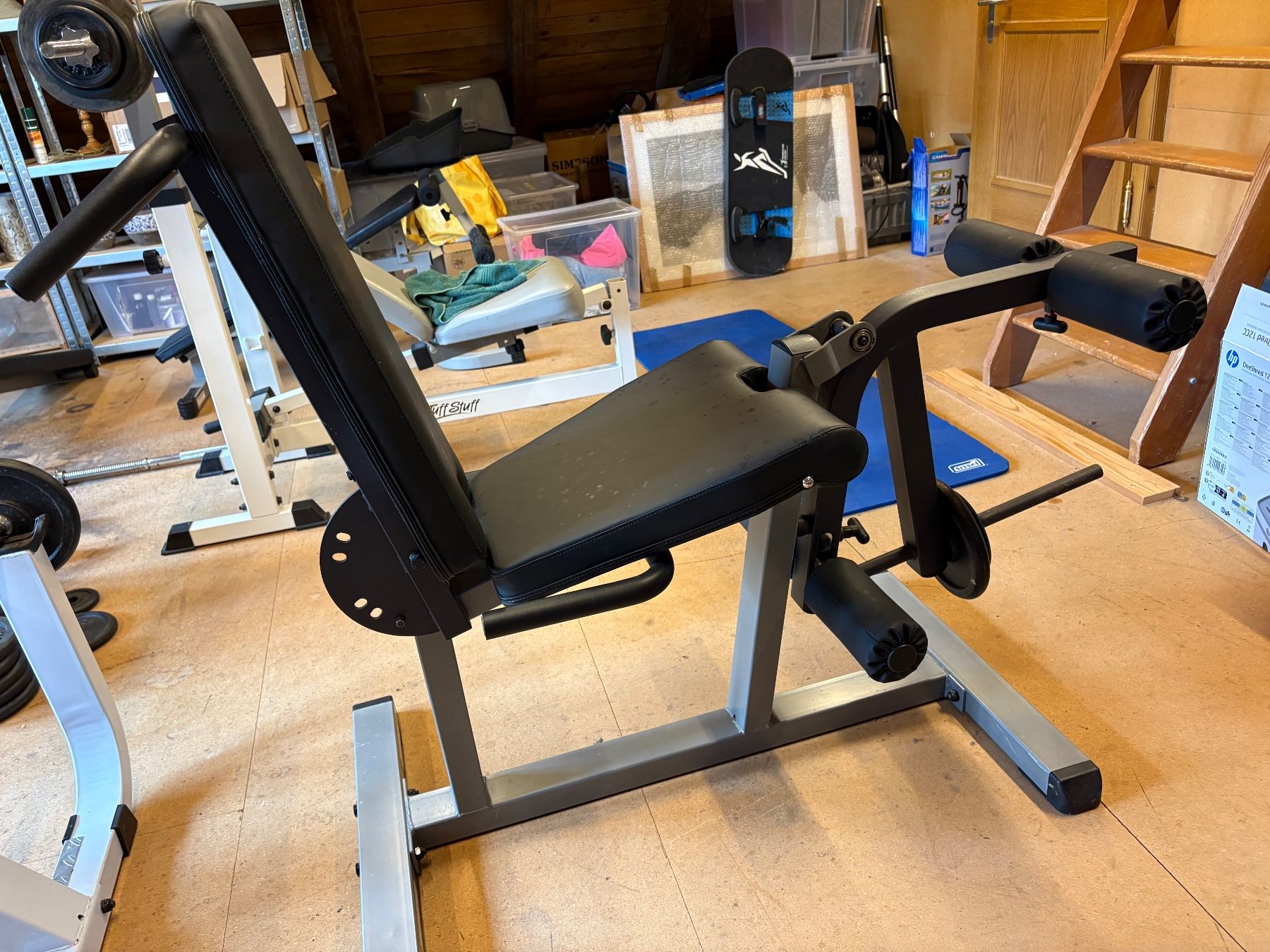 Vélos d'appartement: Body-Solid Seated Leg Extension & Supine Curl GLCE365 – D'occasion à Bäretswil par redt 1