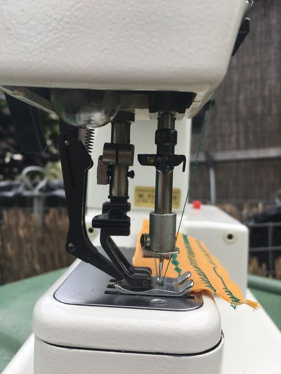 Nähmaschine PFAFF 1222, mit IDT, ab Service, 6 Mon. Garantie Kaufen