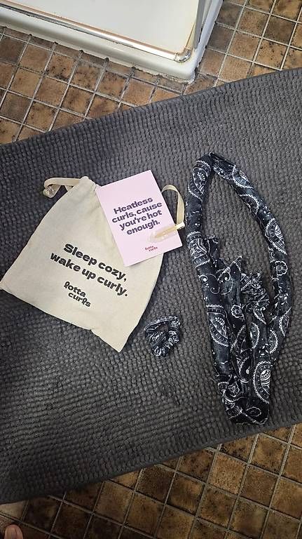 Piastre & Arricciacapelli: Lotta Curls - Lockenhaarband – Usato da Stadel venduto da Robinnadja