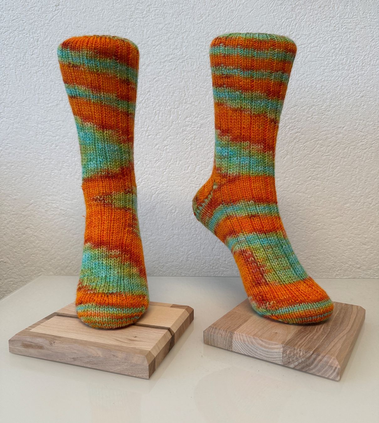 Chaussettes: Handgestrickte Socken Grösse 38/39 – Neuf avec emballage d'origine à Bichelsee par straub87