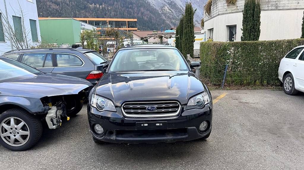 Subaru Autos: Subaru Outback 2.5 4x4 – Gebraucht aus Bonaduz von A13_Automobile 1