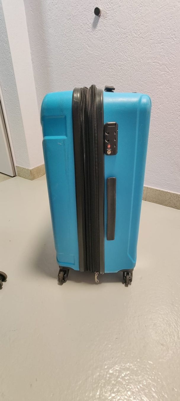 Reisekoffer: Swiss Bag - Tourist Koffer M – Gebraucht aus Zürich von Kevinhoexe 3