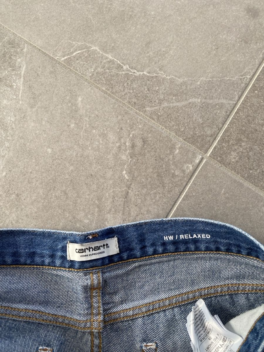 Carhartt Jeans: Carhartt Shorts  – Usato da Flims Dorf venduto da aniska 2