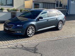 Top Skoda Superb L&K (Laurin & Klement) 2.0 TSI
