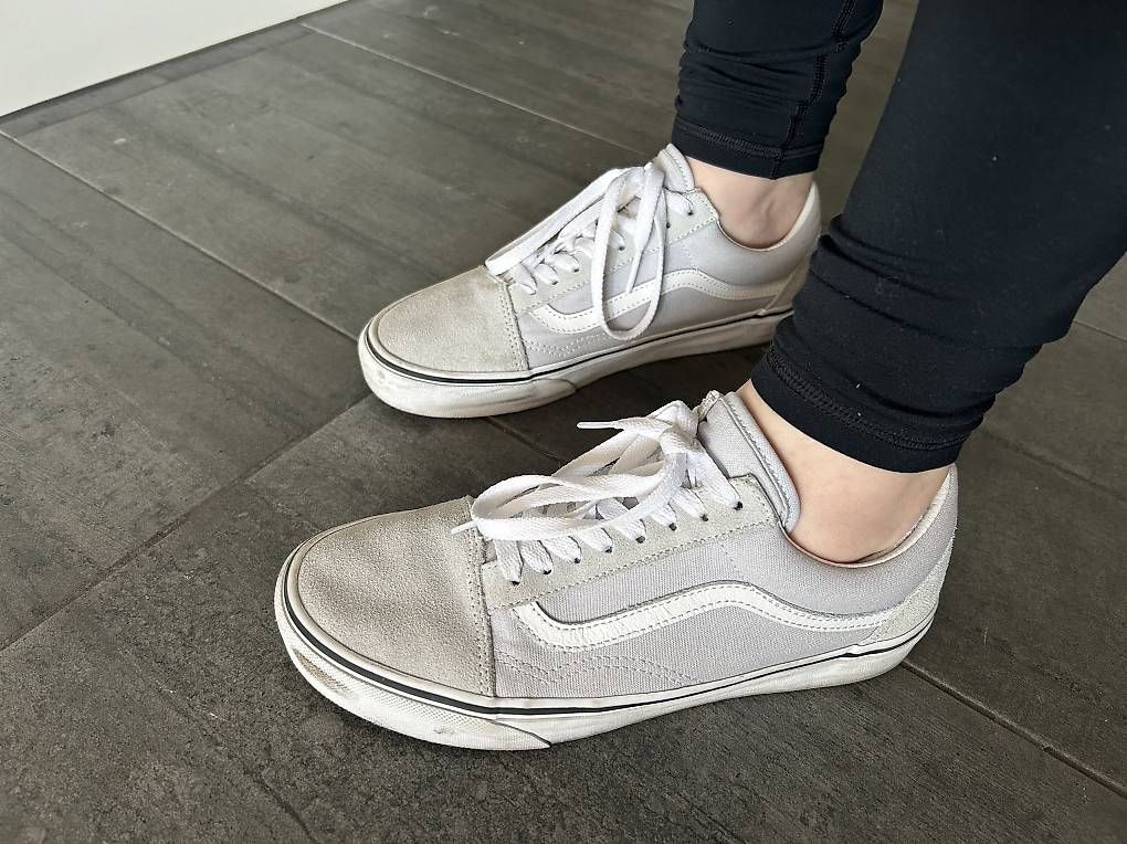 Vans Scarpe da donna: Vans Hellgrau Grösse 40 kaum getragen – Usato da Herrenschwanden venduto da ale_5ggz 1