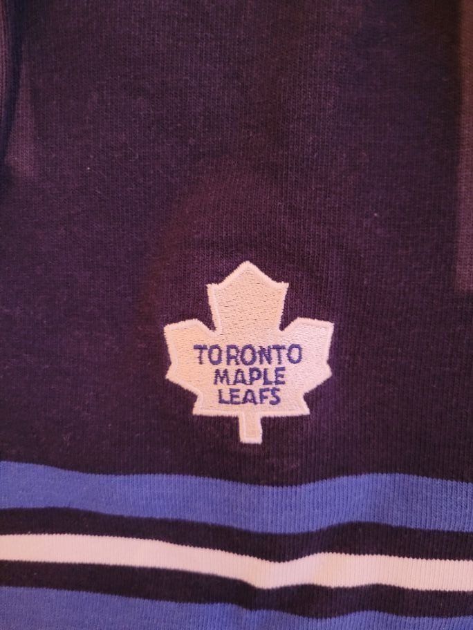 Maglioni & Felpe: NHL Pulli von Toronto Maple Leafs, Grösse XL – Usato da Altdorf UR venduto da Nordwing 2
