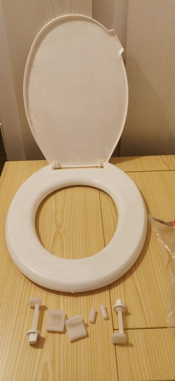 Toiletten Deckel, WC Deckel mit Befestigungsmaterial