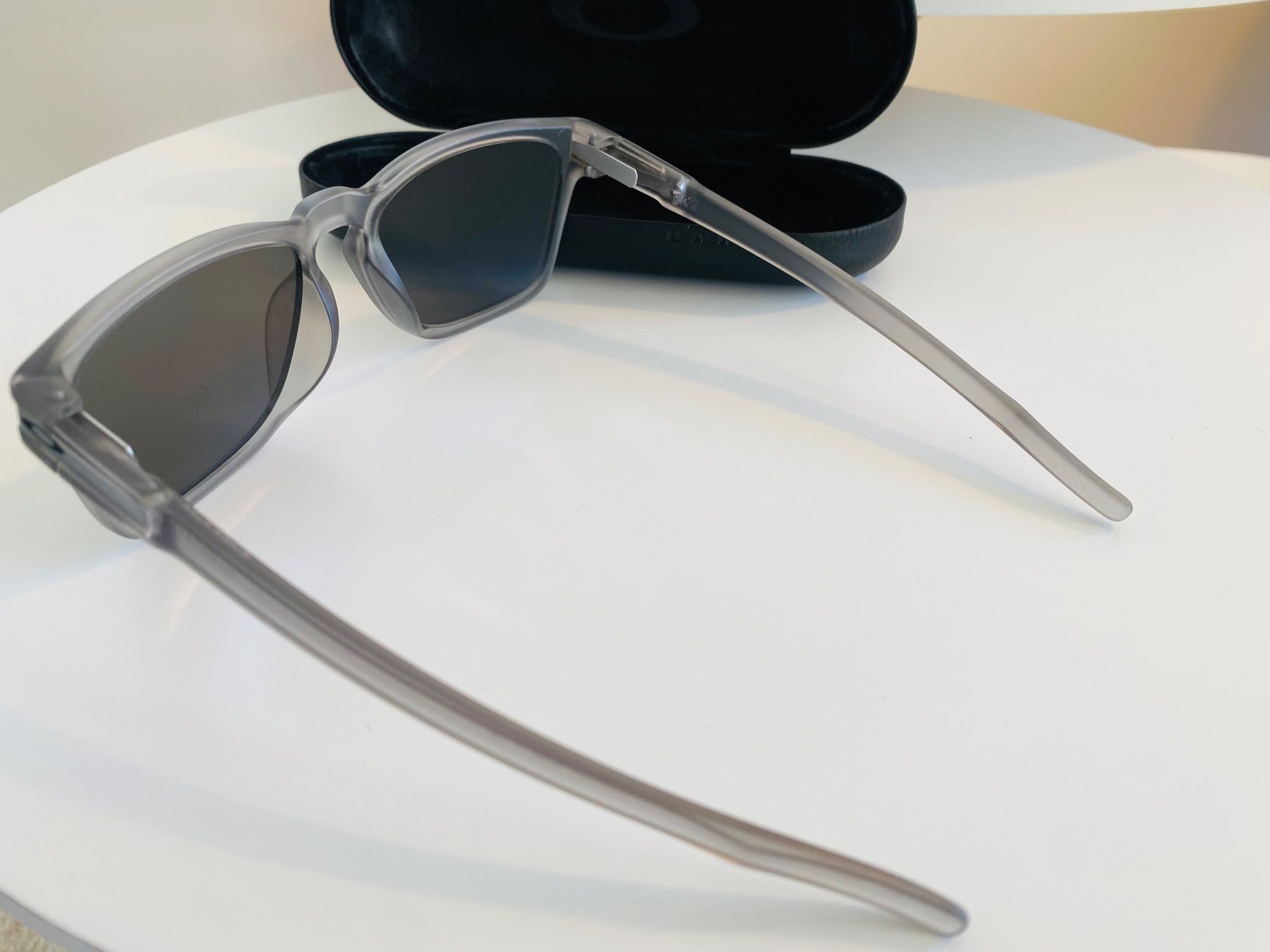 Oakley Occhiali & Lenti: Oakley OO9358 55/17 Sonnenbrille mit Case – Usato da Zürich venduto da dennisbooker2001 4
