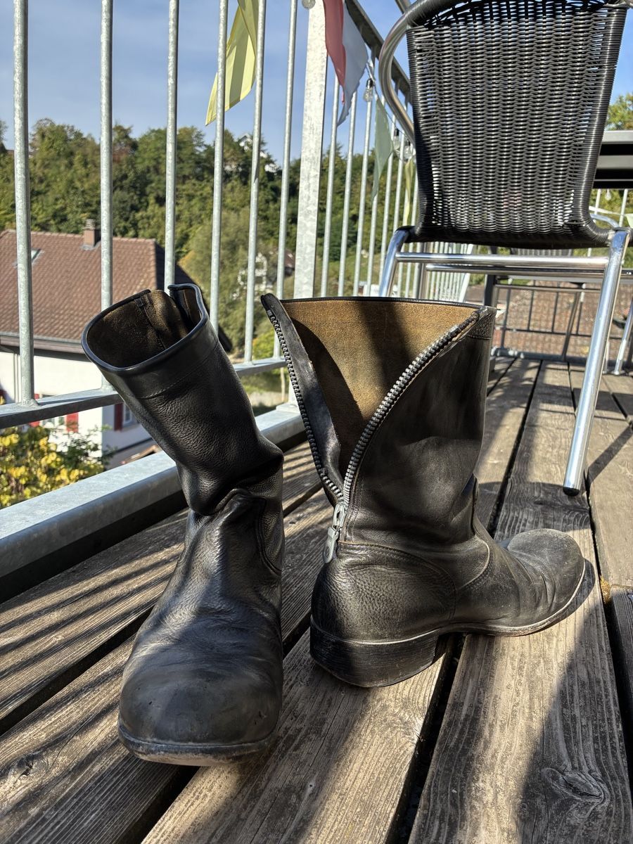 Scarpe da uomo: ATTACHMENT by Kazuyuki Kumagai 00s leather boots  – Usato da Bern venduto da oli_w5zx 2