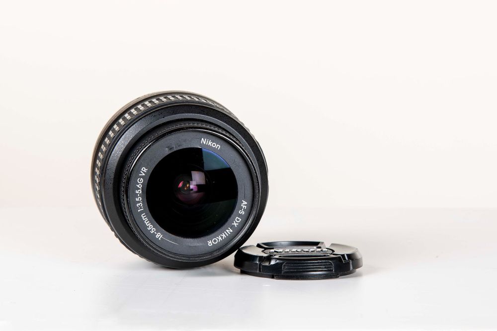 ULBTER 55mm Tappo Coprilente Copriobiettivo Coperchio Con Custode Per Obiettivo AF-P DX NIKKOR 18-55mm F/3.5-5.6G VR Per Fotocamera Nikon D7200 D5600 D5500 D5300 D3500 D3400 D3300-2 Pezzi - Foto 2