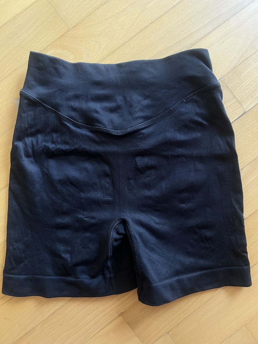 Gymshark Leggings: Gymshark Shorts - Gr S  – Usato da Altstätten SG venduto da Melval22 1