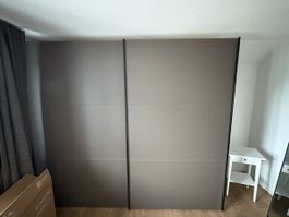 Schiebetürenschrank Pfister 