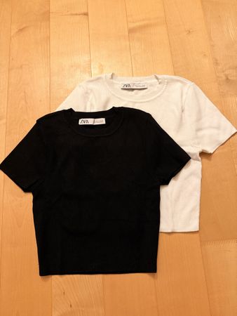 2x Zara T-shirts schwarz und weiss