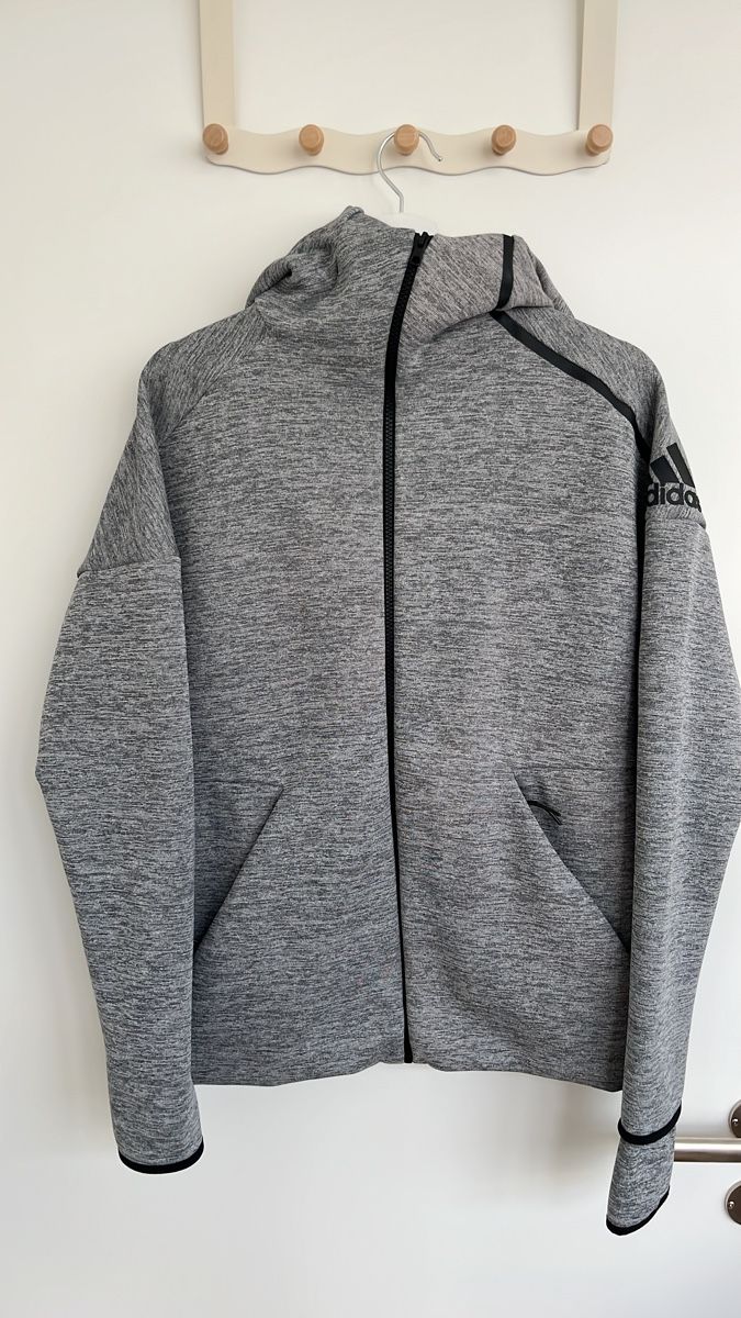 Adidas Pullover & Sweatshirts: Adidas Pullover grau Grösse S – Neu (gemäss Beschreibung) aus Flims Waldhaus von kat_gs8f