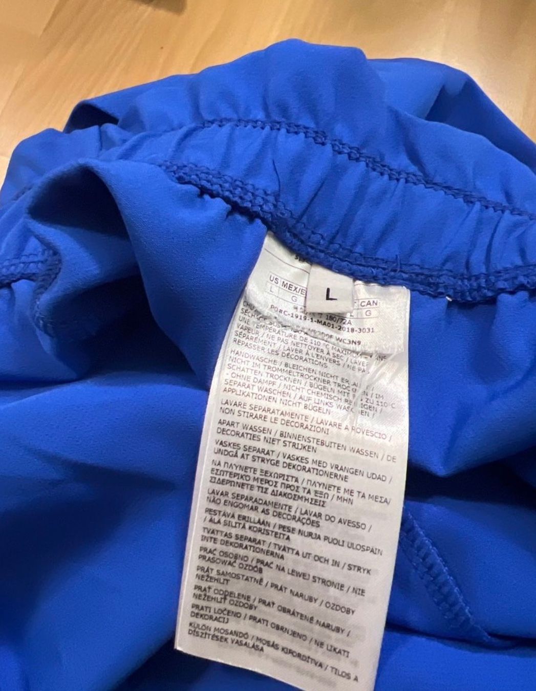 Guess Pantaloni: Guess Sommer Shorts Gr. L – Nuovo (secondo la descrizione) da Stäfa venduto da nale068 3