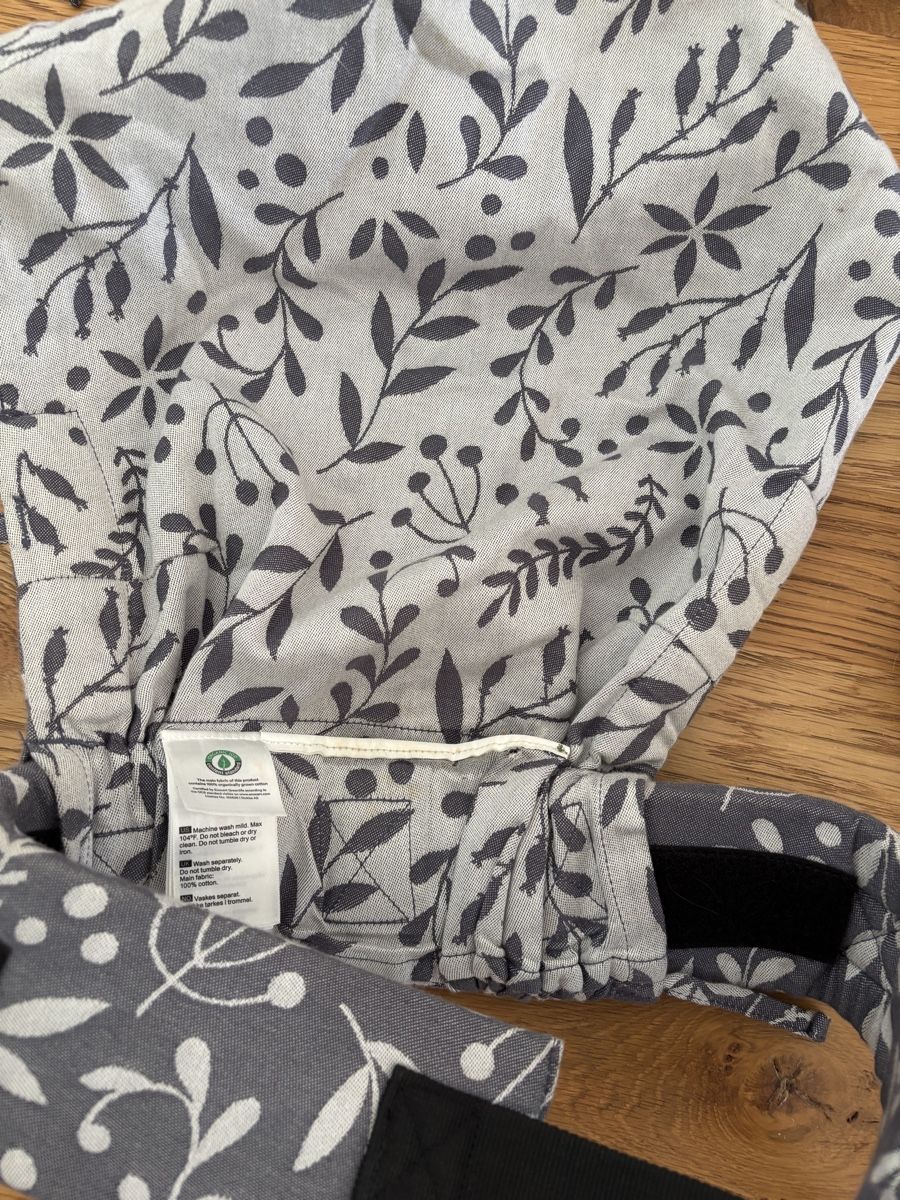 Stokke Porte-bébés ventraux & dorsaux: Stokke Limas Halfbuckle Babytrage – D'occasion à Jona par mathi123 3