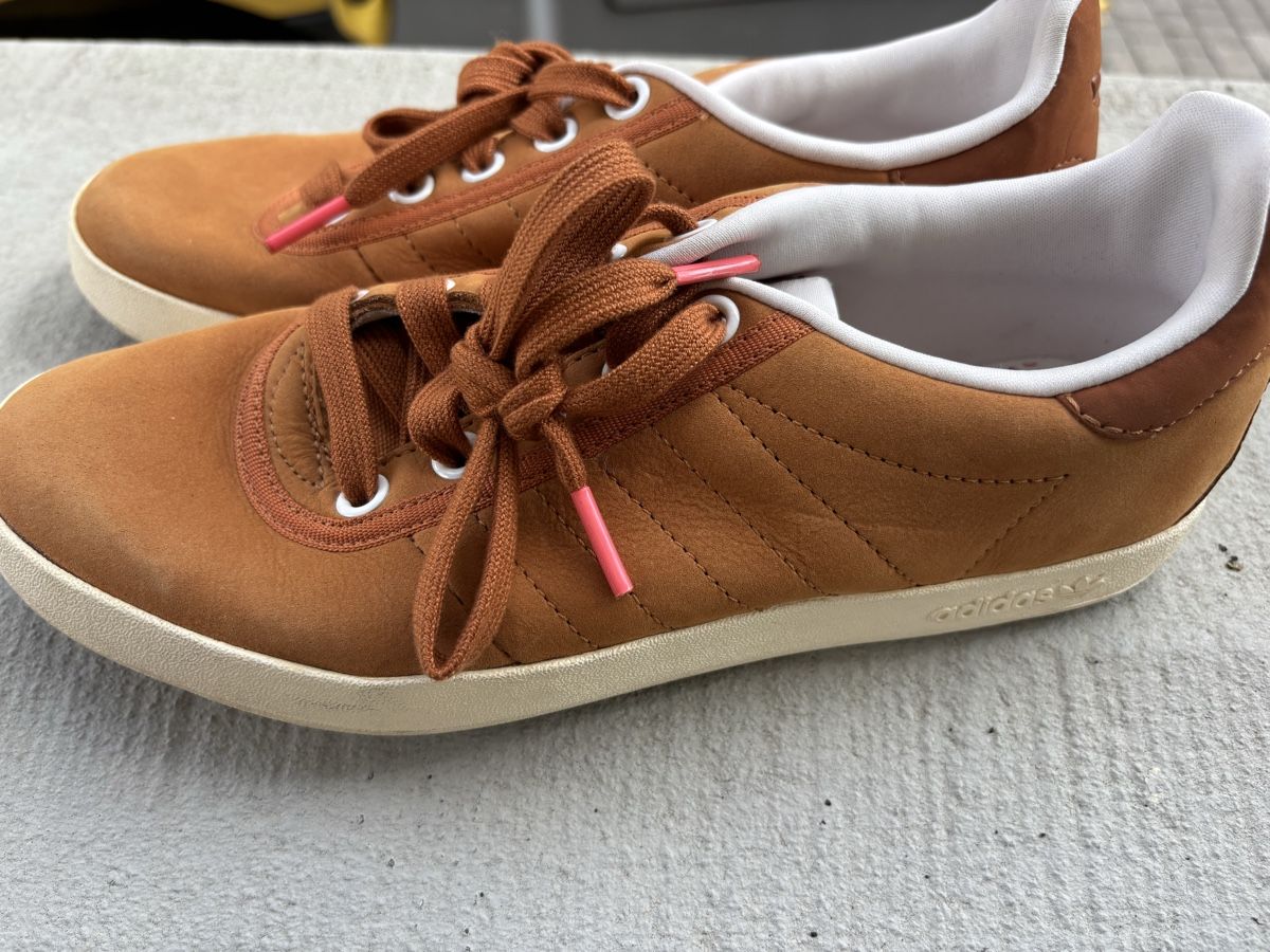 Adidas Scarpe da donna: Sneaker gr.36 Adidas – Usato da Zug venduto da Biki72 2