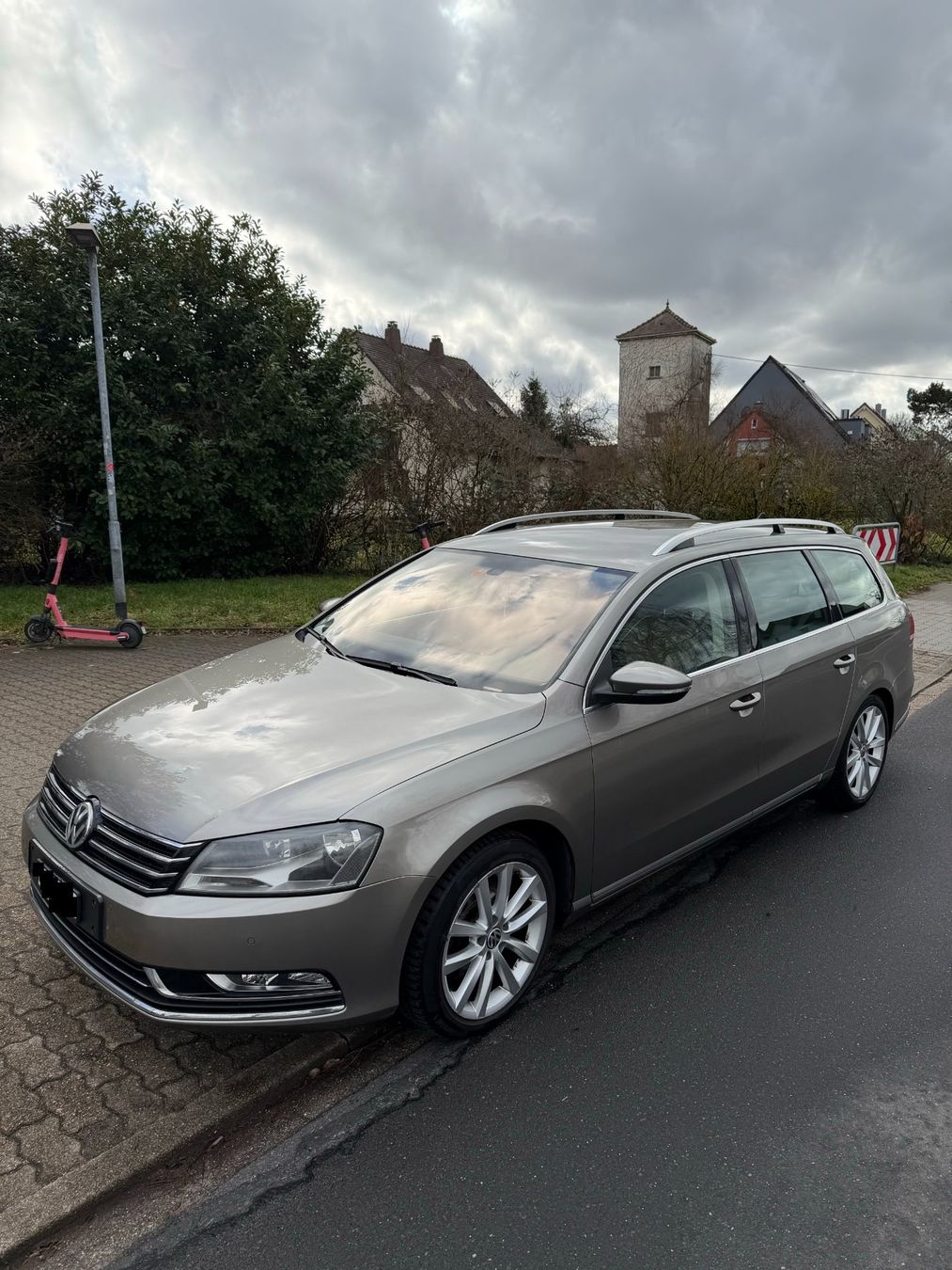 VW Automobili: VW PASSAT TOP ZUSTAND!!! – Usato da Schaffhausen venduto da luxuryedition