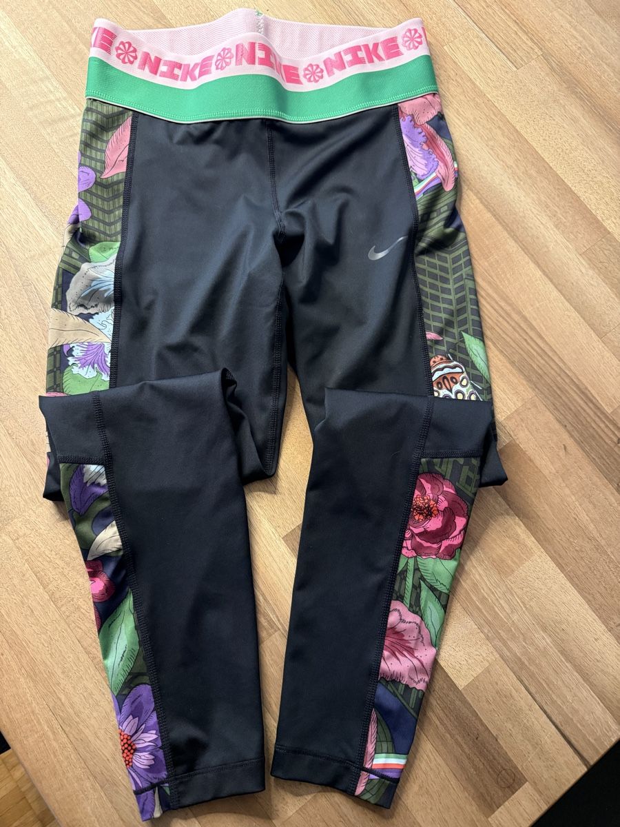 Nike Pantaloni: 2  x NIKE Sporthose – Nuovo (secondo la descrizione) da Mollis venduto da kerns83 7