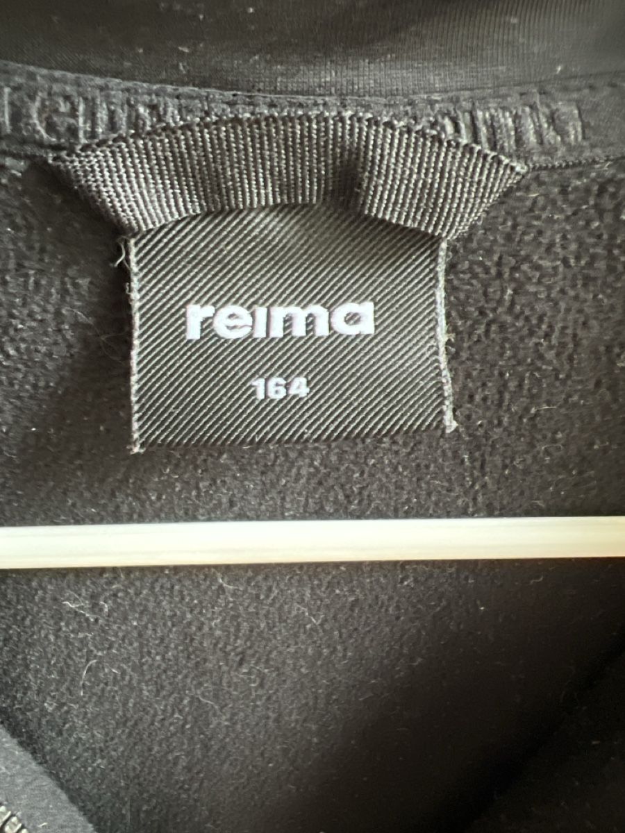 Reima Giacche: Reima Black Jacket - Size 164 - Like New Condition! – Nuovo (secondo la descrizione) da Adliswil venduto da youngbee 2