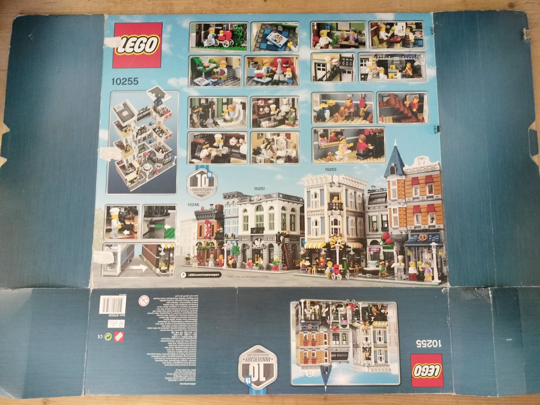 Lego Jouets: Lego Creator Expert 10255 Assembly Square Modular ab 1.- – D'occasion à Wil SG par RoyalBricks 9