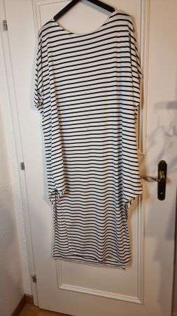 Kleid Größe 2XL