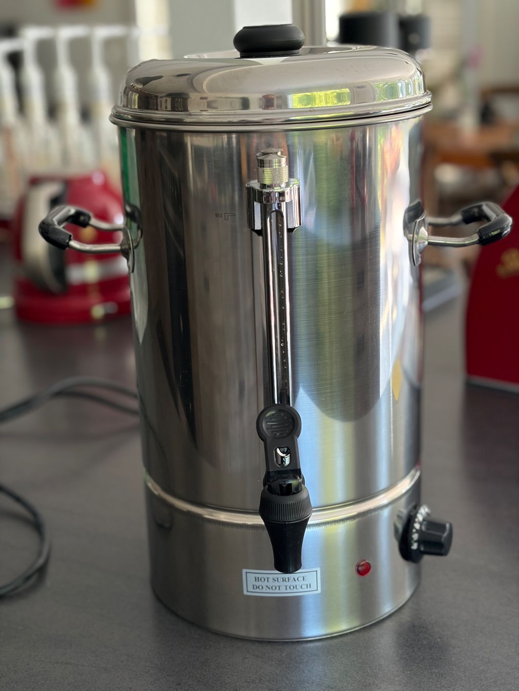 Wasserkocher: Bouilloire eau chaude et vin chaud – Neu (gemäss Beschreibung) aus Mézières VD von kha_85m2