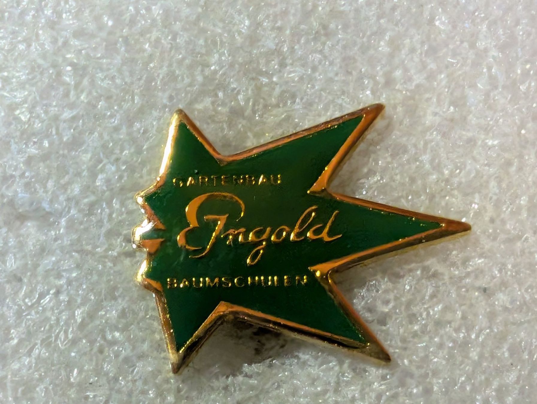 Placchette & Badge: Ansteckpin 189: Engold – Usato da Oppligen venduto da Pin-Fall-Shop