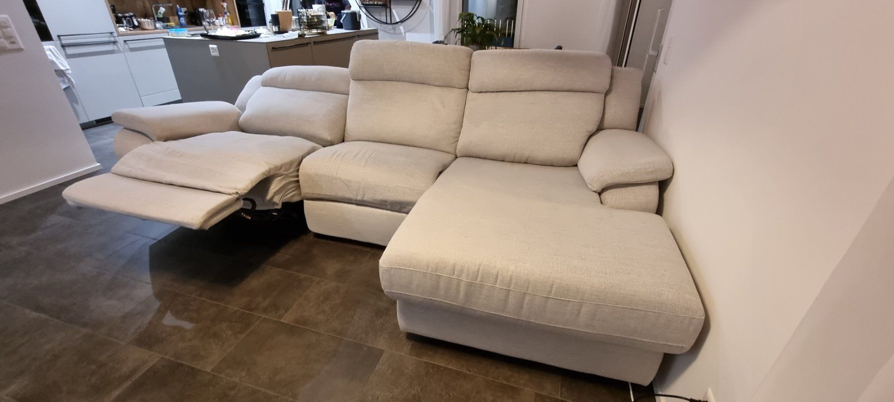Sofas: Corner Sofa Electric Recliner / Ecksofa mit Relaxfunktion – D'occasion à Zürich par mik_2vmz 4