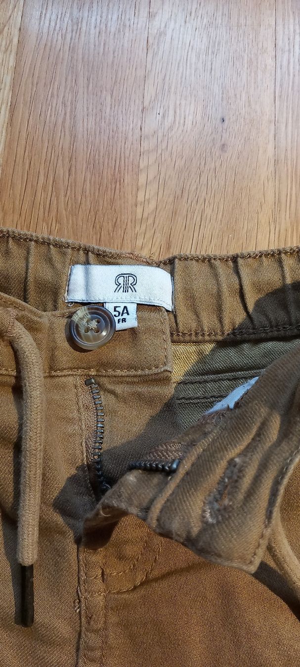 La Redoute Hosen: Kinder Hose braun Grösse 110 – Gebraucht aus Oberburg von liawit 2