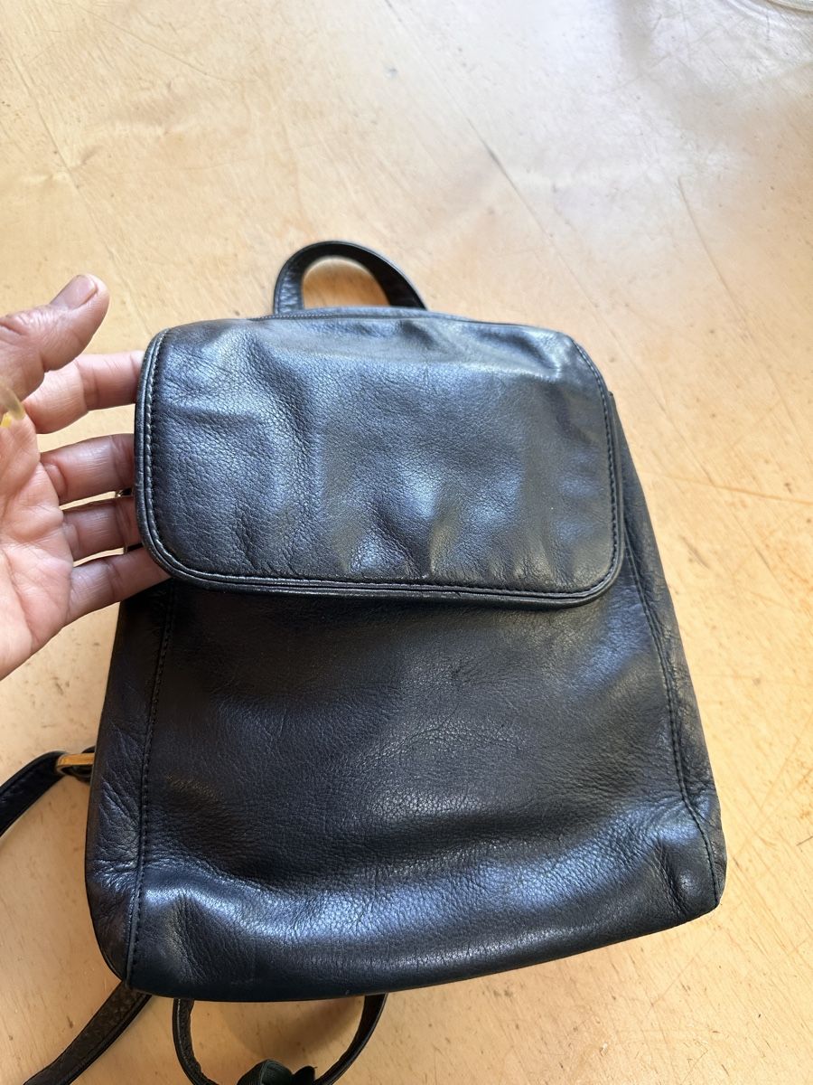 Zaini: Leder rucksack, schwarz. – Usato da Hinterkappelen venduto da una066