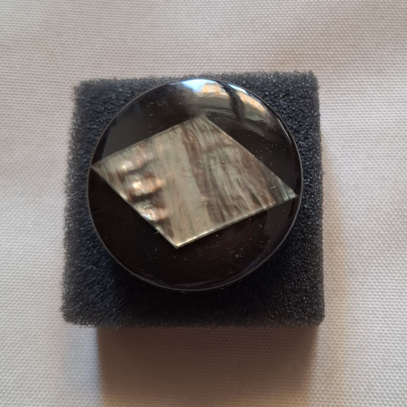 Bottoni: 1 Knopf mit Einlage, 30 mm. – Usato da Dietikon venduto da Hirschkopf 5