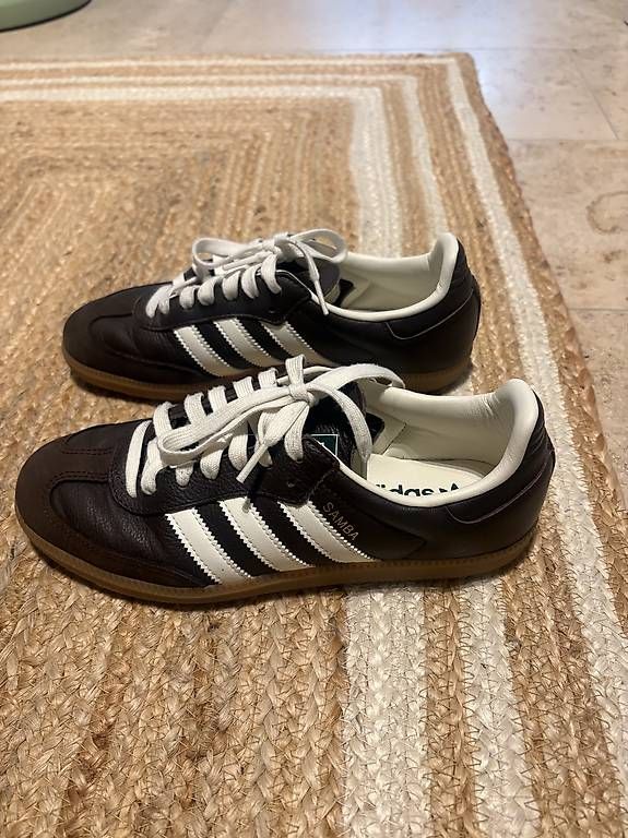 Herrenschuhe: Adidas Sneakers  – Gebraucht aus Zürich von AJO91