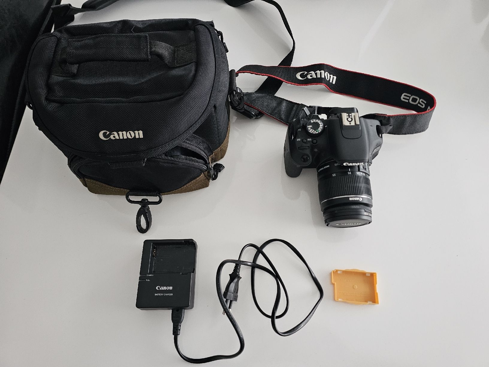 Canon Fotocamera: Canon EOS 600D 18MP DSLR-Kamera – Usato da Bettlach venduto da Ealmeida18