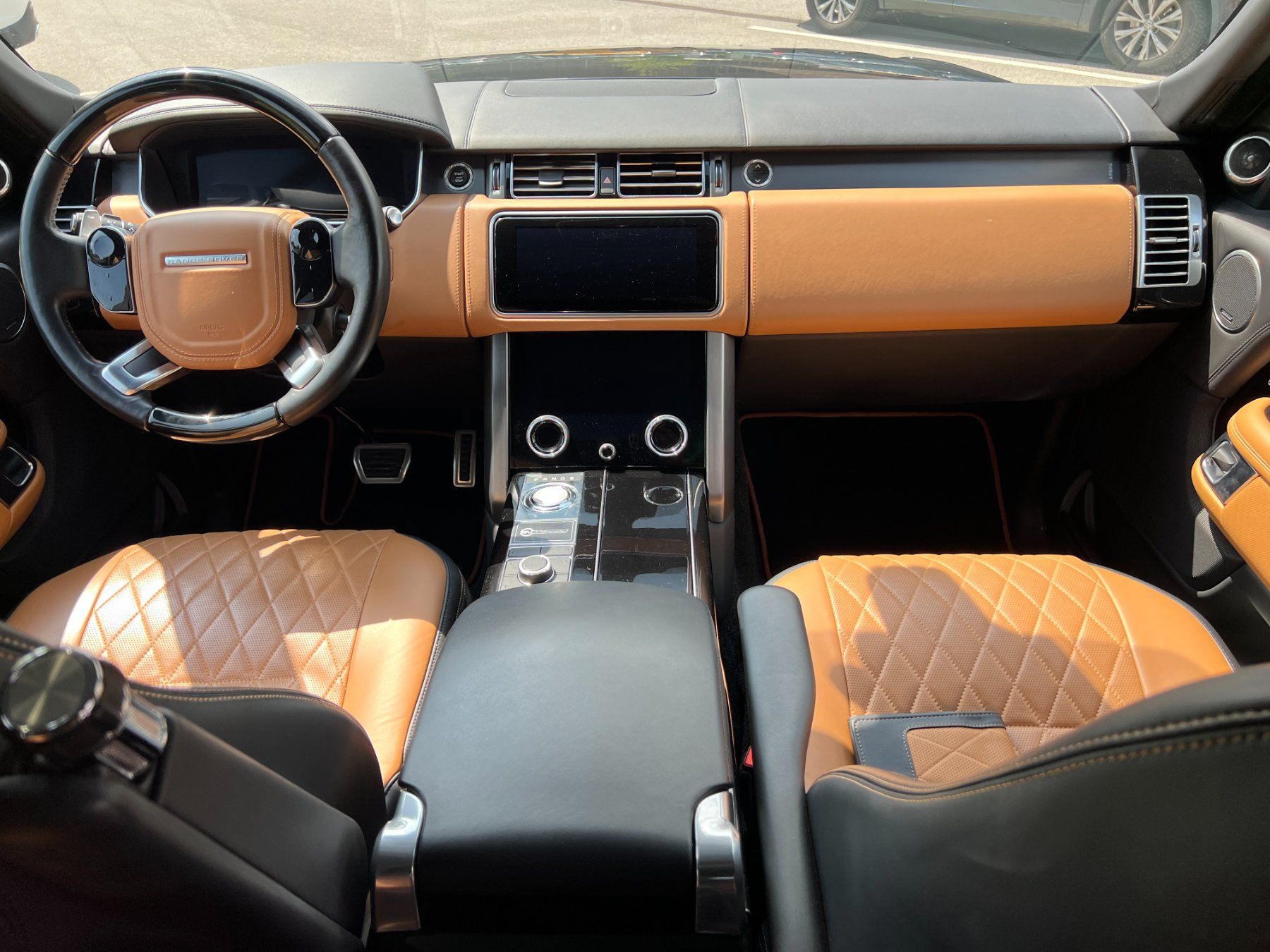 Land Rover Automobili: Range Rover SV Autobiography 5.0 V8 Supercharged 565 PS – Usato da Saanen venduto da Hanschristian 4